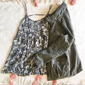 Lightly Loved ✨ Maurices Olive Floral Glowy Tank